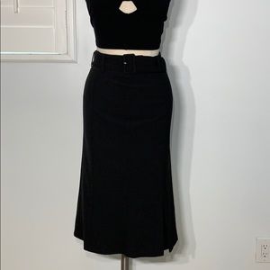 Black high waisted pleated skirt